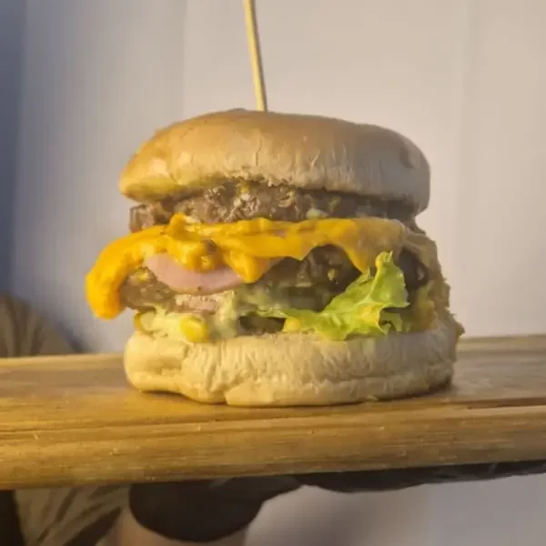 X-Duplo com Cheddar